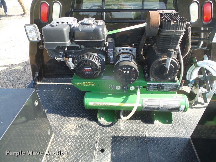 image for item DD0431 2000 Ford F250 Super Duty XLT  SuperCab flatbed pickup truck