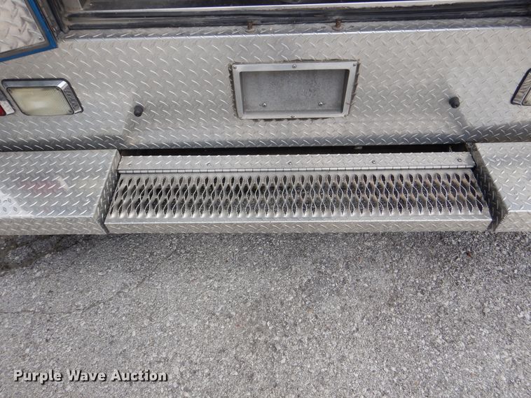 image for item DD2532 2002 International 4300  ambulance