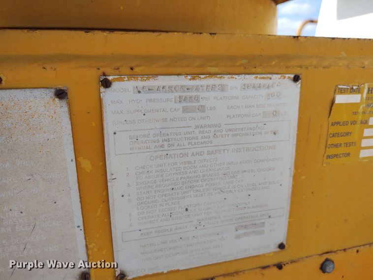 image for item DE6936 1984 International S1700  forestry bucket truck