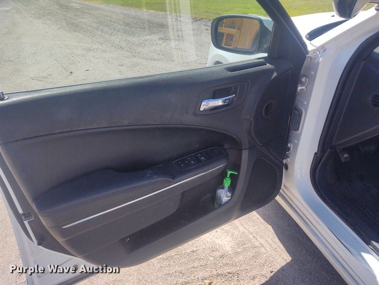 image for item DE6937 2014 Dodge Charger Police