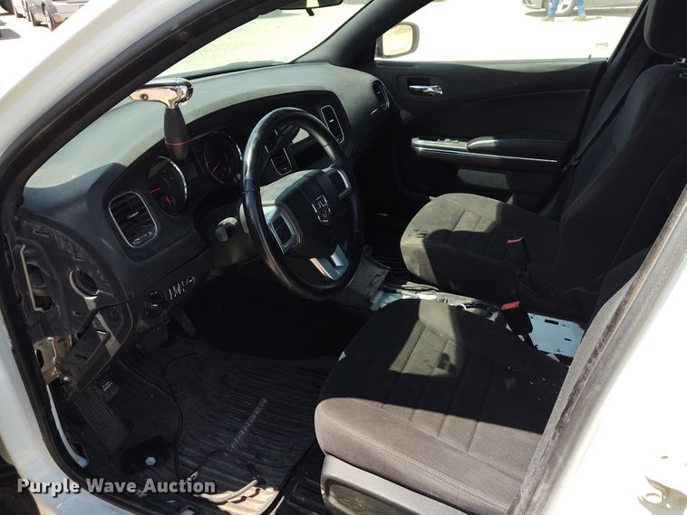 image for item DE6939 2013 Dodge Charger Police