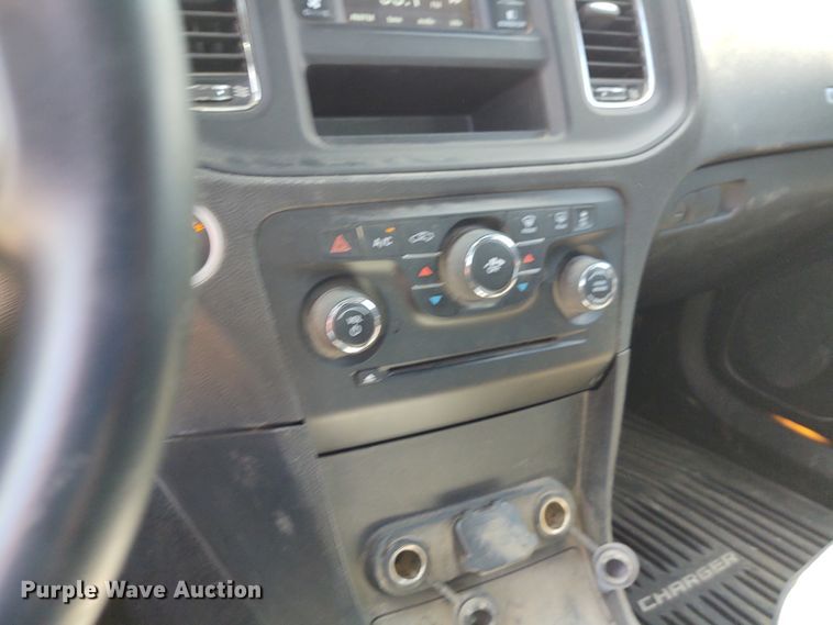 image for item DE6939 2013 Dodge Charger Police