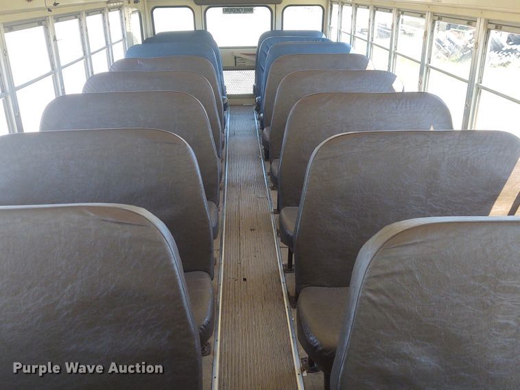 image for item DE6940 1996 Blue Bird TC2000  school bus