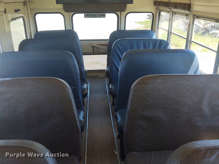 image for item DE6940 1996 Blue Bird TC2000  school bus