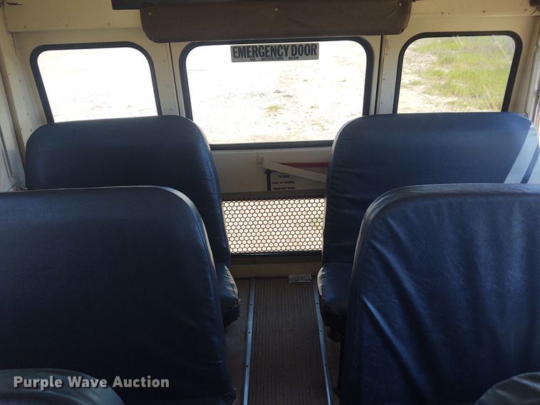 image for item DE6940 1996 Blue Bird TC2000  school bus