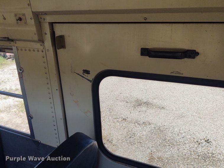 image for item DE6940 1996 Blue Bird TC2000  school bus