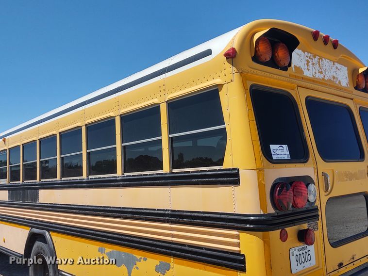 image for item DE6940 1996 Blue Bird TC2000  school bus