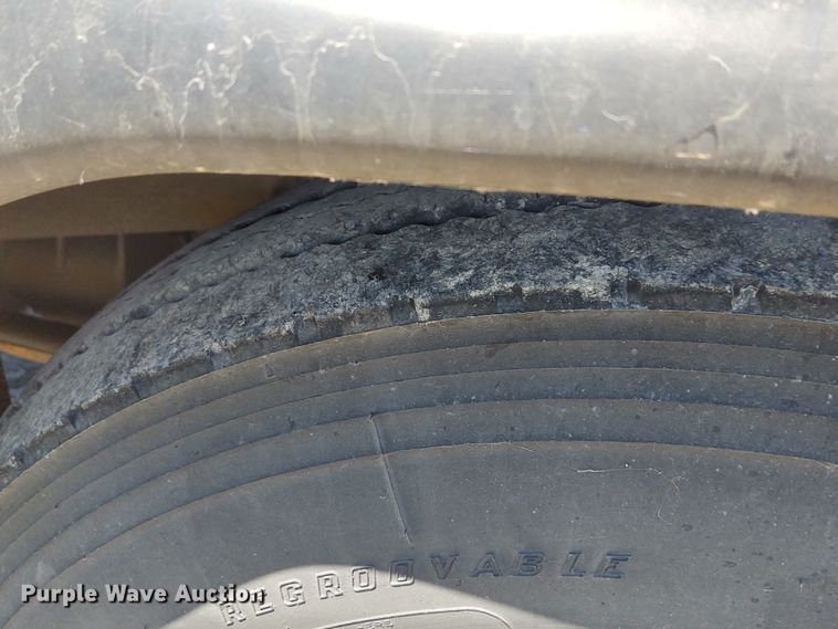 image for item DE6940 1996 Blue Bird TC2000  school bus