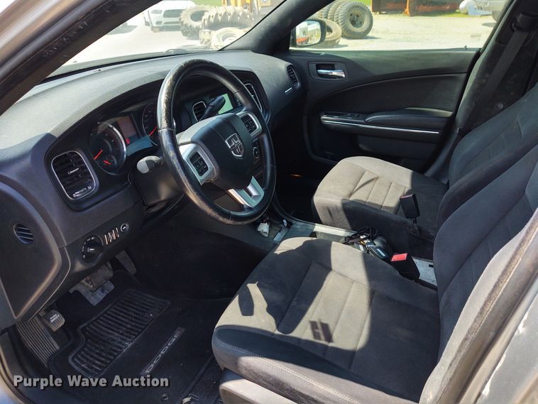 image for item DE6942 2011 Dodge Charger Police