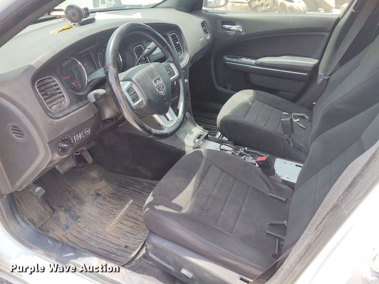 image for item DE6943 2013 Dodge Charger Police