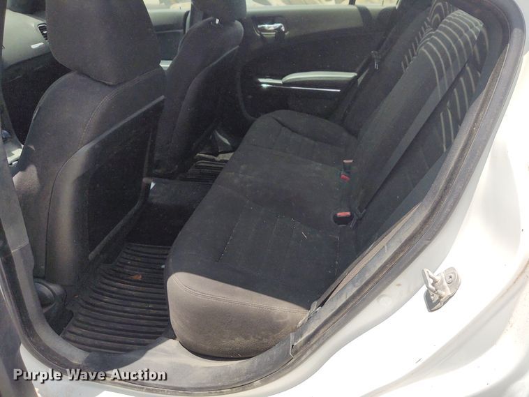 image for item DE6943 2013 Dodge Charger Police