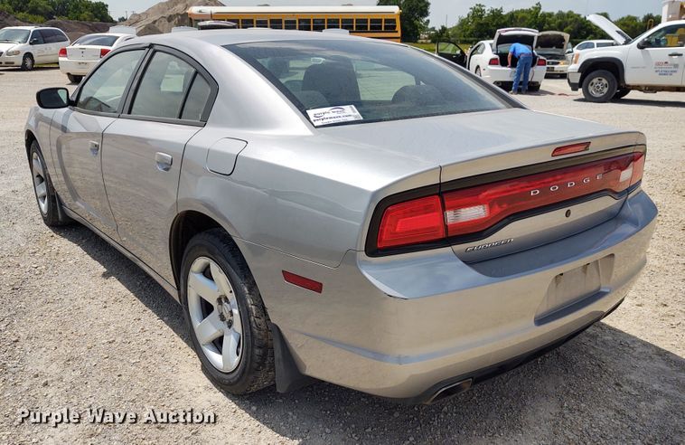 image for item DE6946 2011 Dodge Charger Police