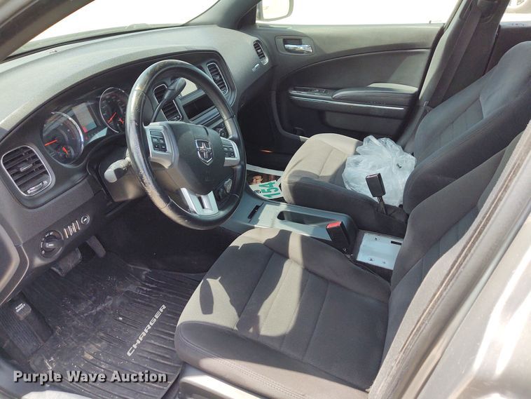 image for item DE6946 2011 Dodge Charger Police