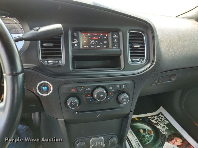 image for item DE6946 2011 Dodge Charger Police