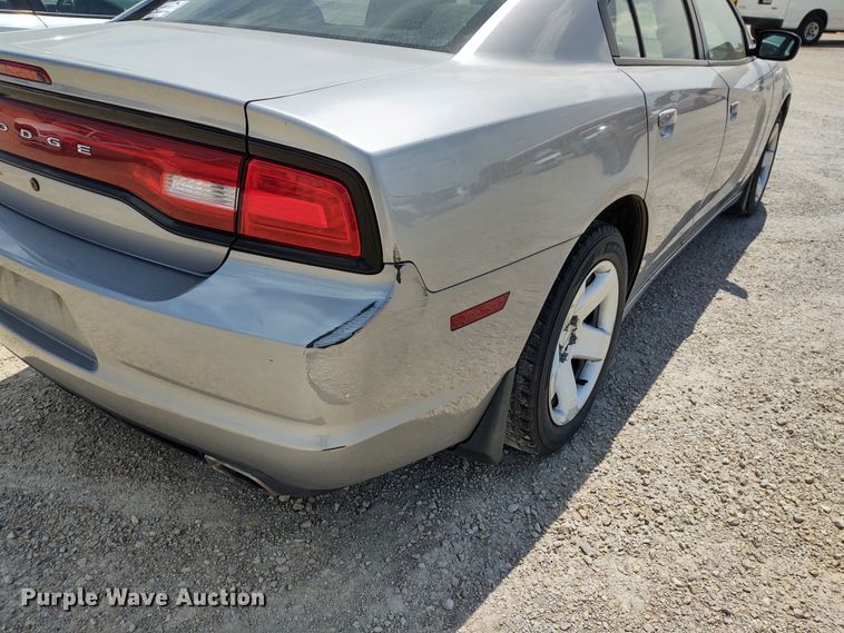 image for item DE6946 2011 Dodge Charger Police