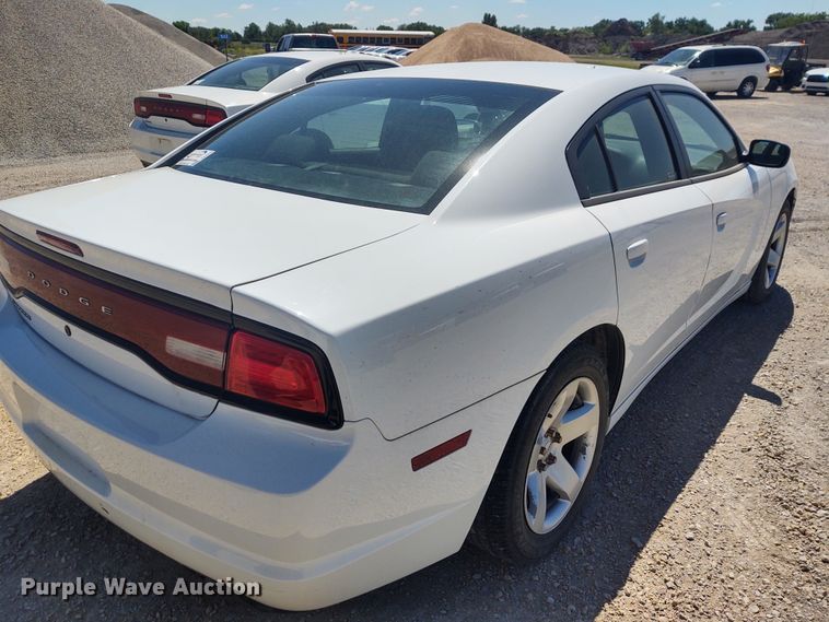 image for item DE6948 2013 Dodge Charger Police