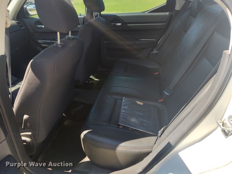 image for item DE6950 2010 Dodge Charger