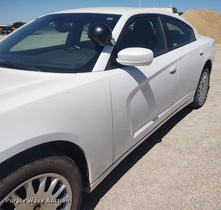 image for item DE6954 2014 Dodge Charger Police