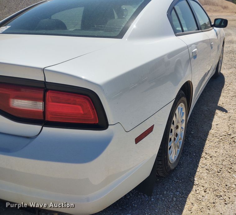 image for item DE6954 2014 Dodge Charger Police