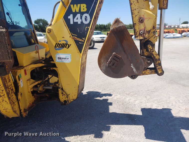 image for item DE6955 Komatsu WB140  backhoe