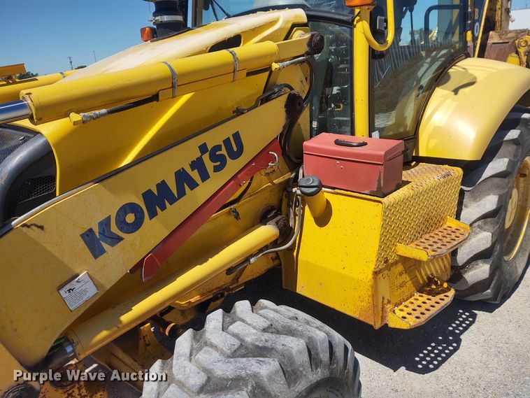 image for item DE6955 Komatsu WB140  backhoe