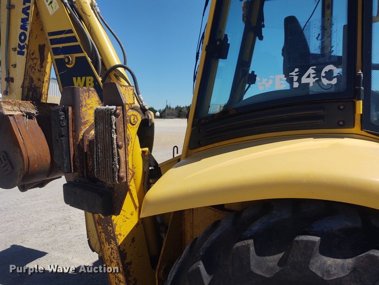 image for item DE6955 Komatsu WB140  backhoe