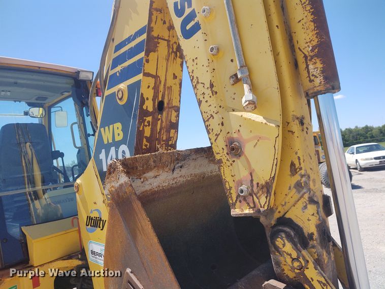 image for item DE6955 Komatsu WB140  backhoe