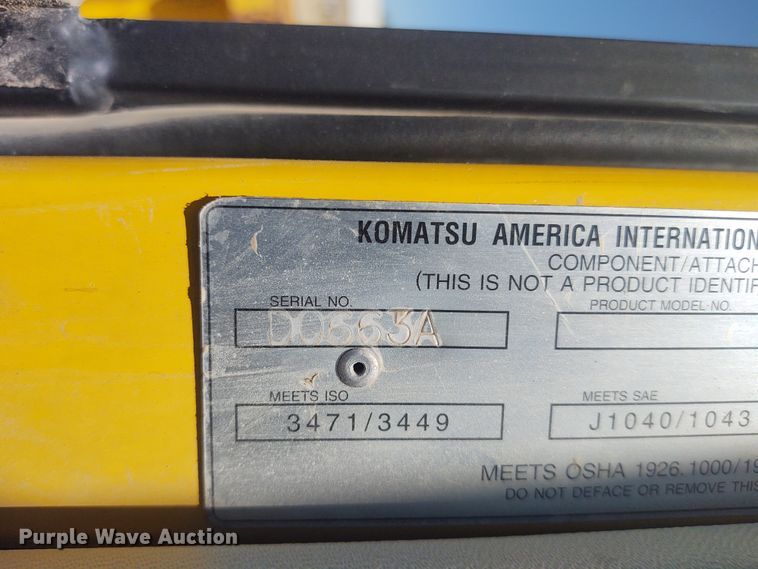 image for item DE6955 Komatsu WB140  backhoe