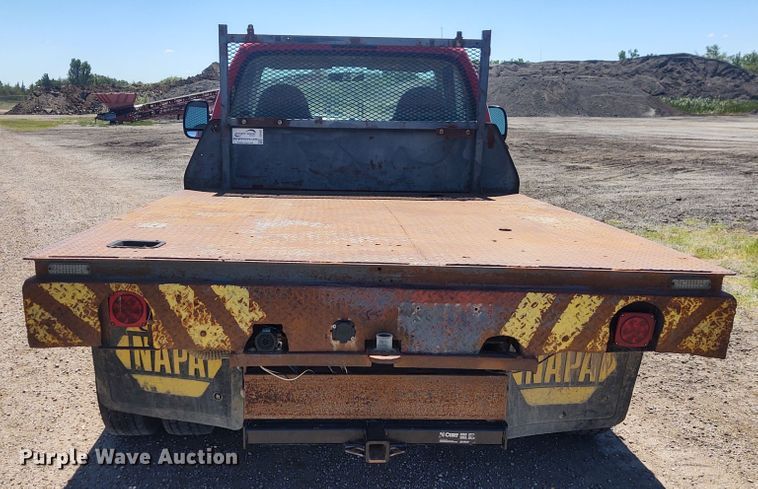 image for item DE6957 2002 Ford F450 Super Duty  flatbed truck