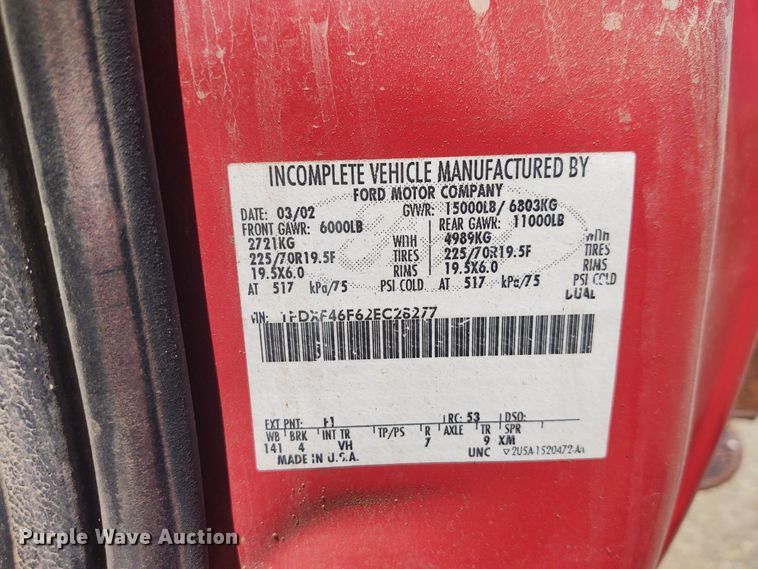 image for item DE6957 2002 Ford F450 Super Duty  flatbed truck