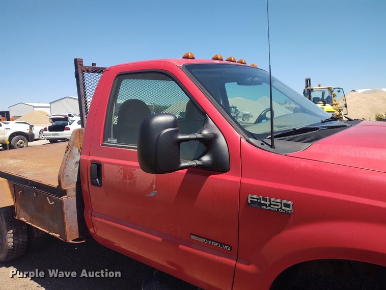 image for item DE6957 2002 Ford F450 Super Duty  flatbed truck