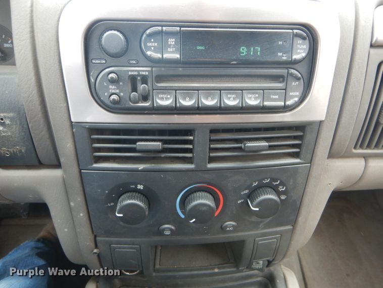 image for item DF3164 2004 Jeep Grand Cherokee Laredo  SUV