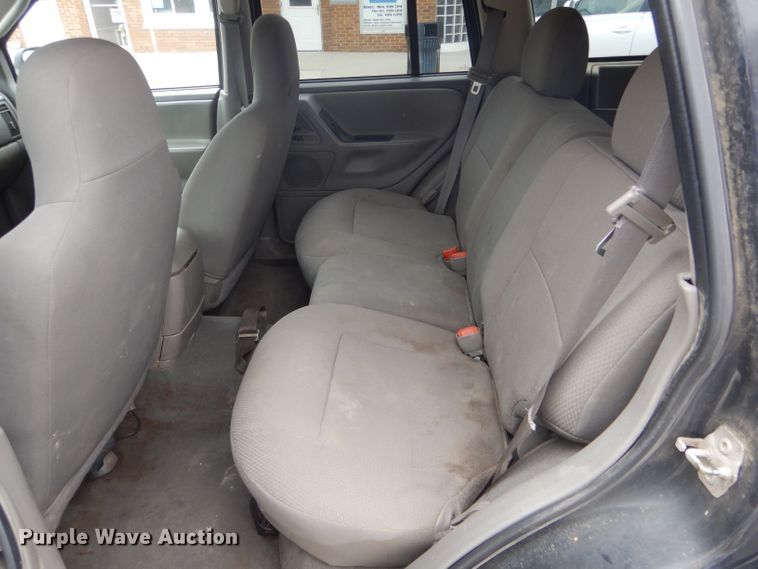 image for item DF3164 2004 Jeep Grand Cherokee Laredo  SUV