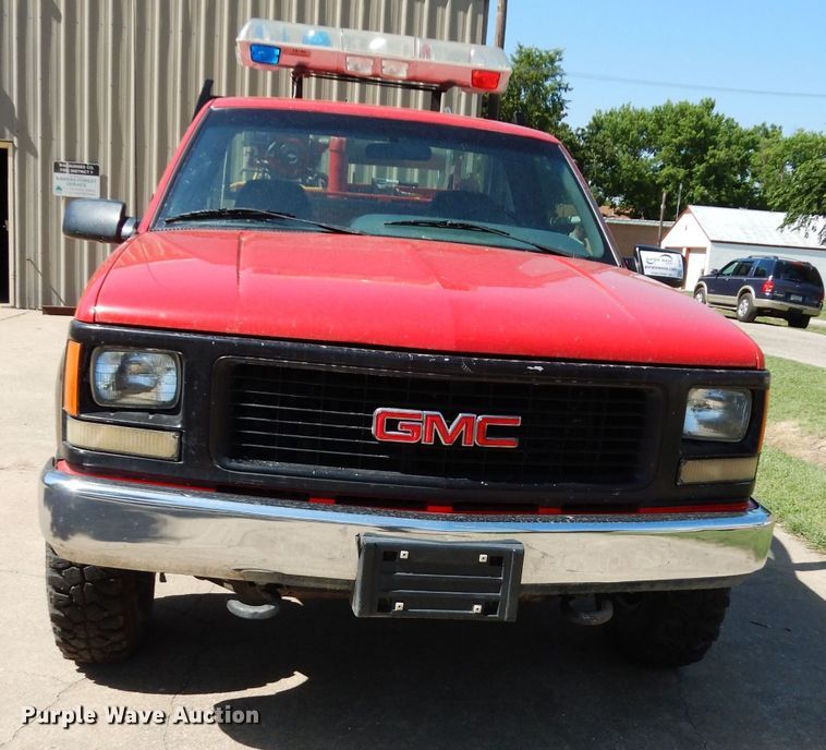 image for item DF4212 1995 GMC Sierra K3500  brush fire truck