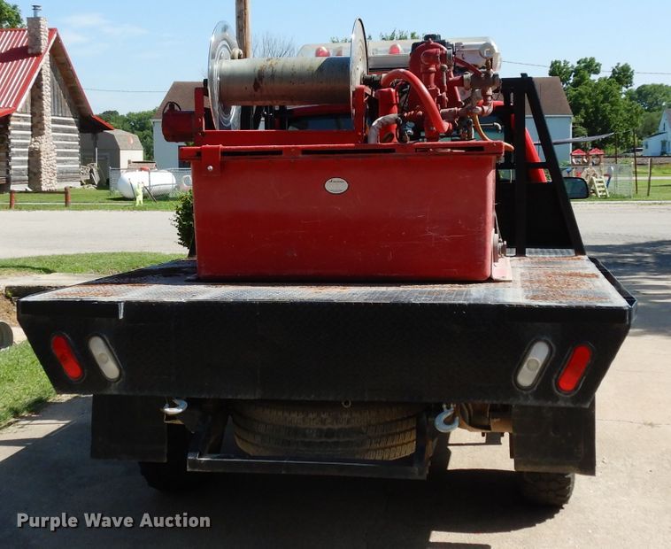 image for item DF4212 1995 GMC Sierra K3500  brush fire truck