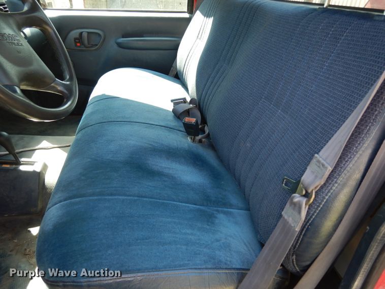 image for item DF4212 1995 GMC Sierra K3500  brush fire truck