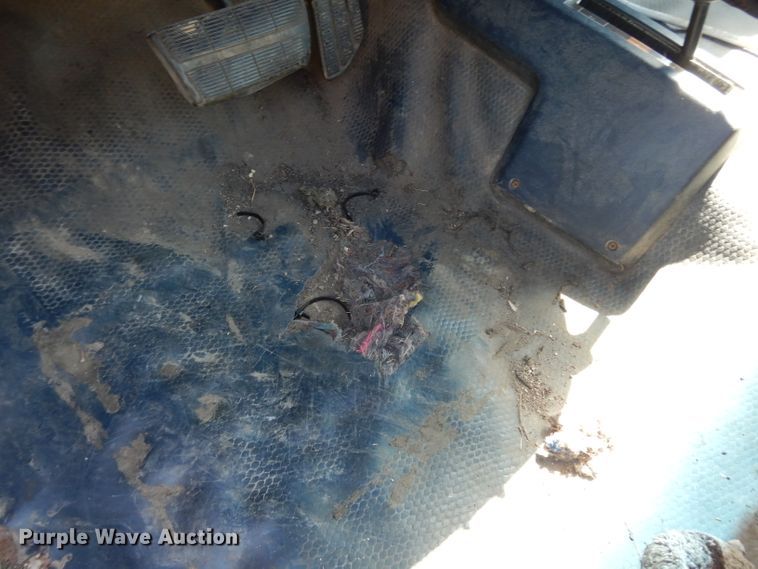 image for item DF4212 1995 GMC Sierra K3500  brush fire truck