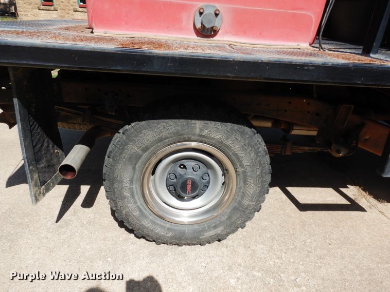 image for item DF4212 1995 GMC Sierra K3500  brush fire truck