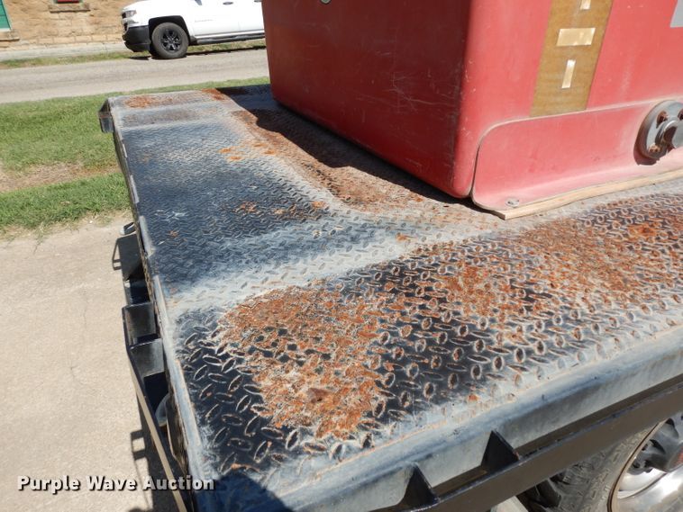 image for item DF4212 1995 GMC Sierra K3500  brush fire truck