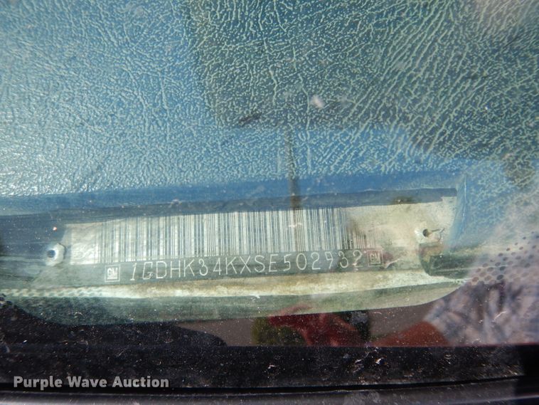 image for item DF4212 1995 GMC Sierra K3500  brush fire truck