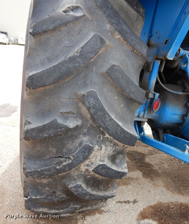 image for item DF4213 Ford 6610 Series II  tractor