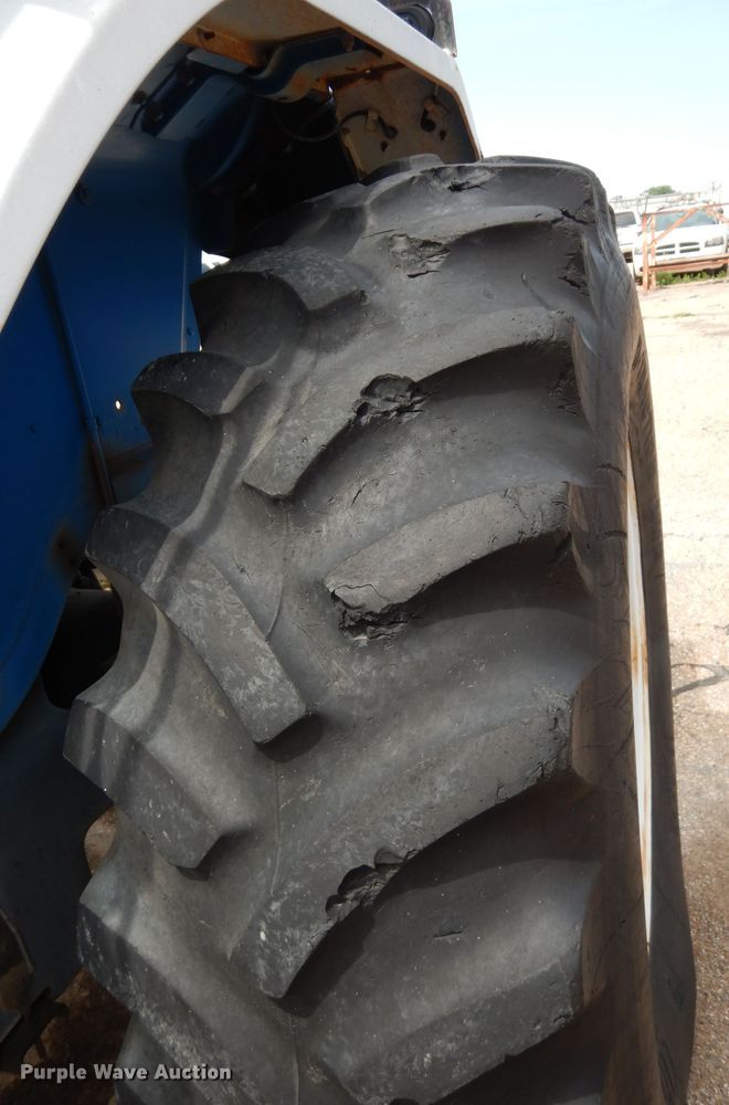 image for item DF4213 Ford 6610 Series II  tractor