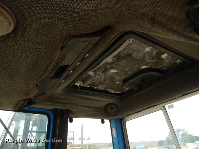 image for item DF4213 Ford 6610 Series II  tractor