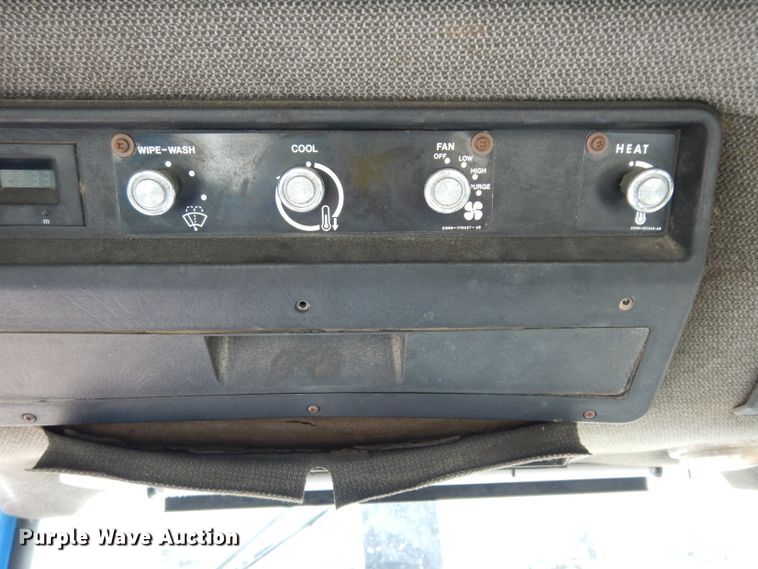 image for item DF4213 Ford 6610 Series II  tractor