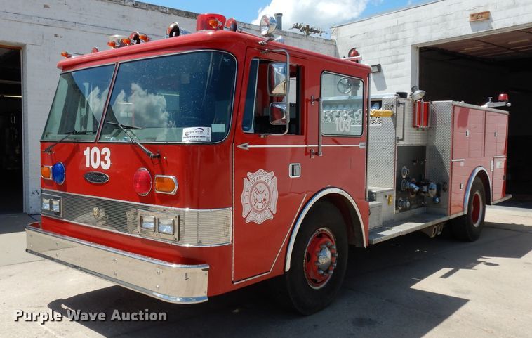 image for item DF4236 1981 Oshkosh Pierce Arrow E1055  pumper fire truck