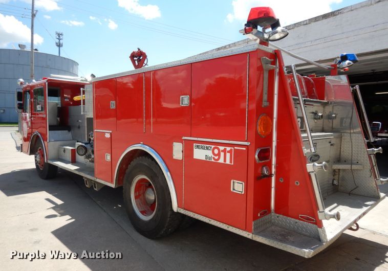 image for item DF4236 1981 Oshkosh Pierce Arrow E1055  pumper fire truck
