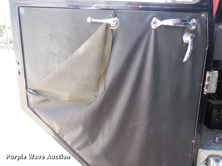 image for item DF4236 1981 Oshkosh Pierce Arrow E1055  pumper fire truck