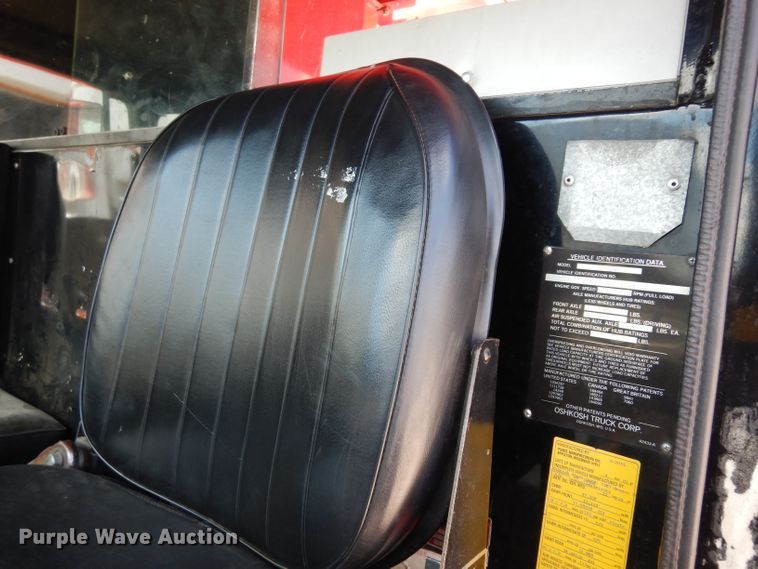 image for item DF4236 1981 Oshkosh Pierce Arrow E1055  pumper fire truck