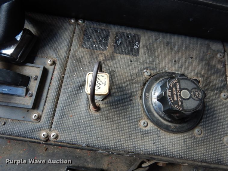 image for item DF4236 1981 Oshkosh Pierce Arrow E1055  pumper fire truck