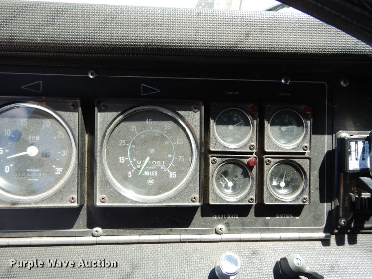 image for item DF4236 1981 Oshkosh Pierce Arrow E1055  pumper fire truck